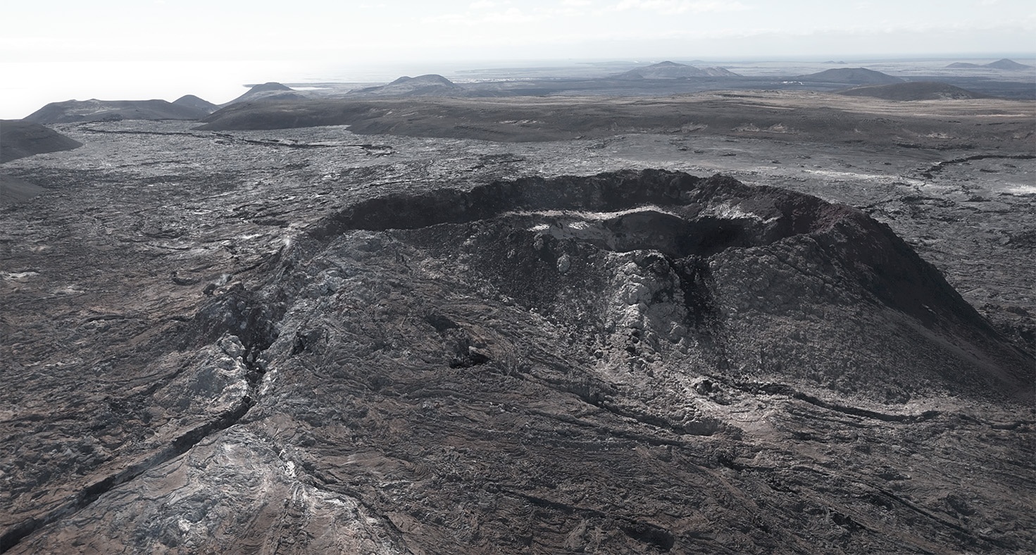 Campo de lava volcánico en Islandia — paisaje que parece Marte